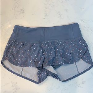 Lululemon speed shorts (2 1/2 inch inseam)
